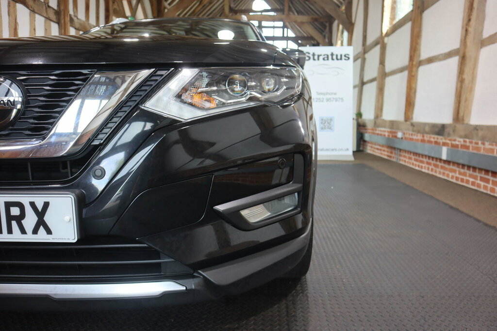 Nissan X-Trail Tekna Black #73