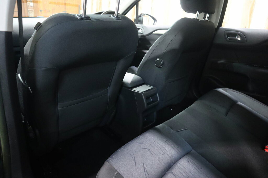 Citroen C4 1.6 Hdi Vtr Blue #37