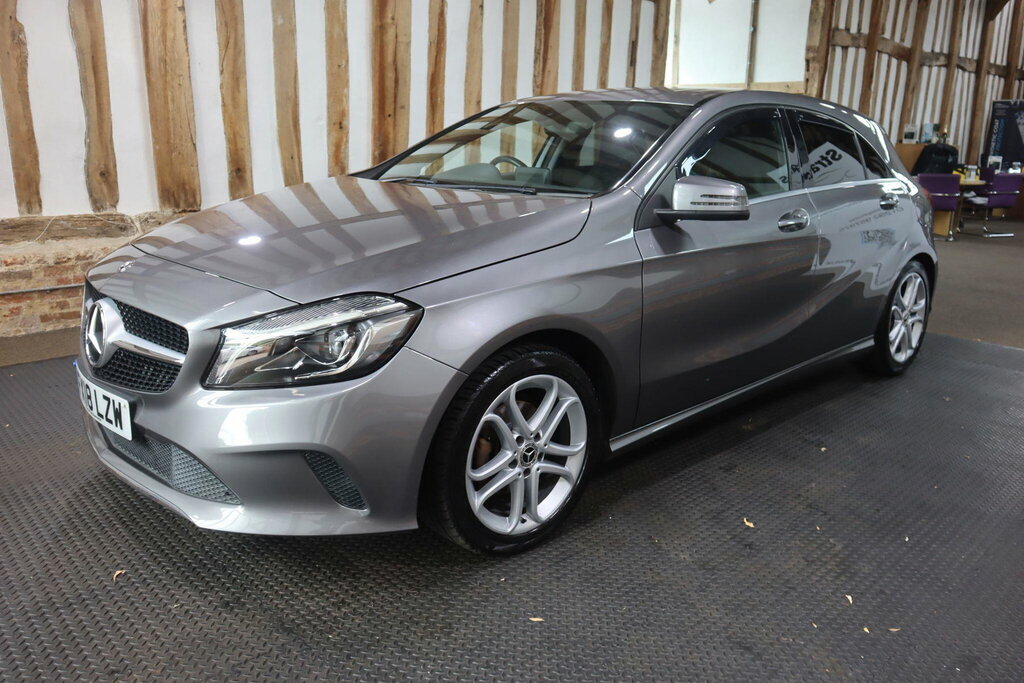 Mercedes-Benz A Class 1.5 A180d Sport Edition Euro 6 S S Grey #3