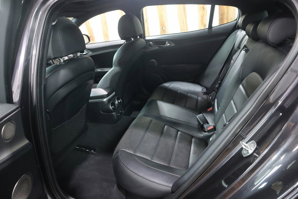 Kia Stinger 3.3 T-gdi Gt S Red #43