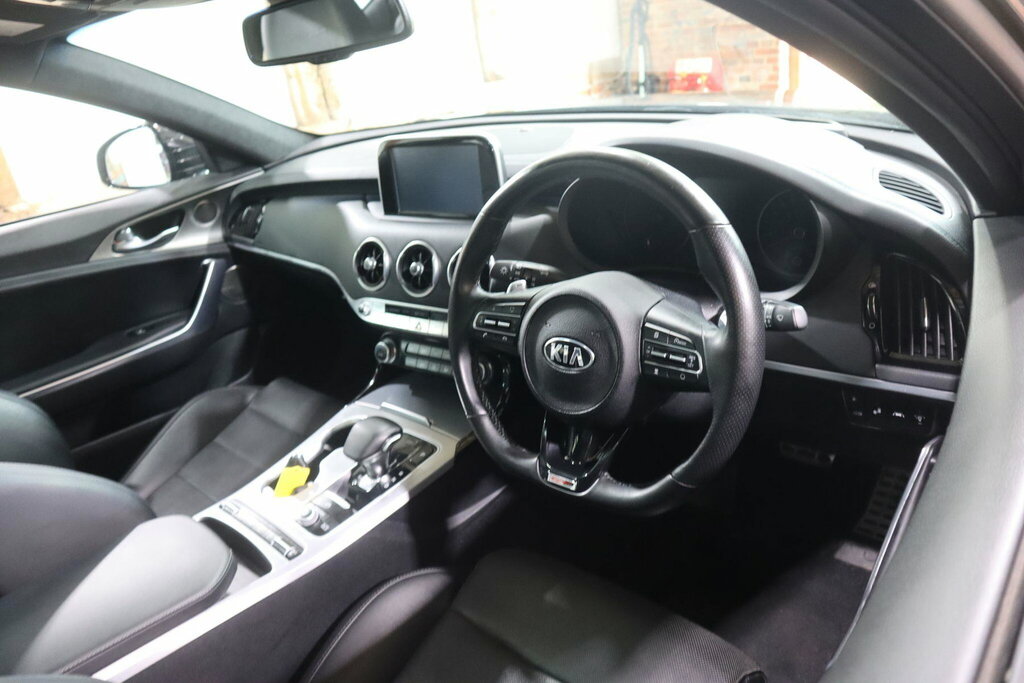 Kia Stinger 3.3 T-gdi Gt S Red #78