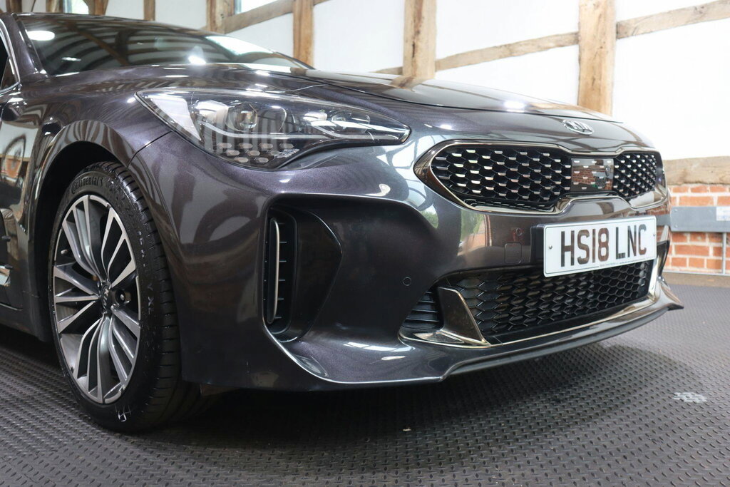 Kia Stinger 3.3 T-gdi Gt S Red #59