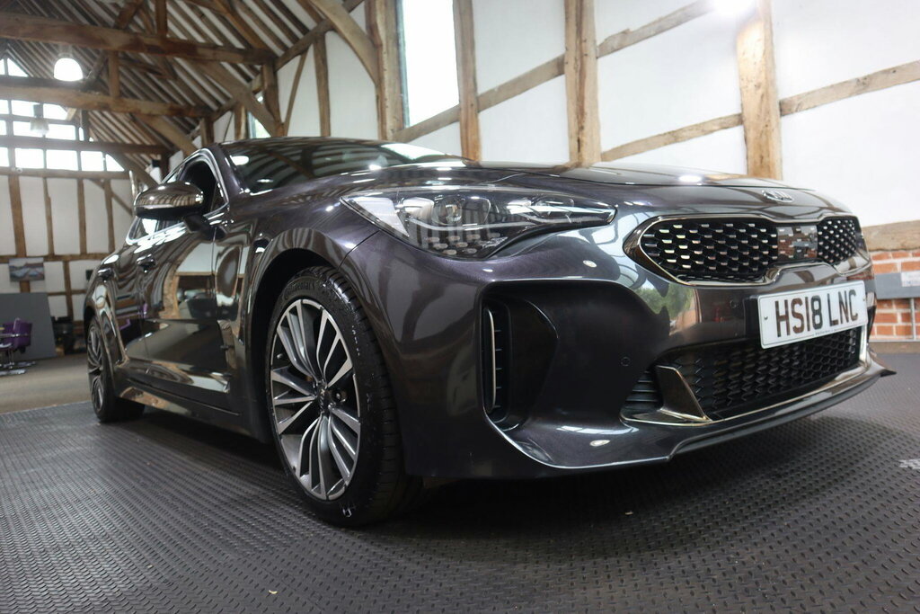 Kia Stinger 3.3 T-gdi Gt S Red #58