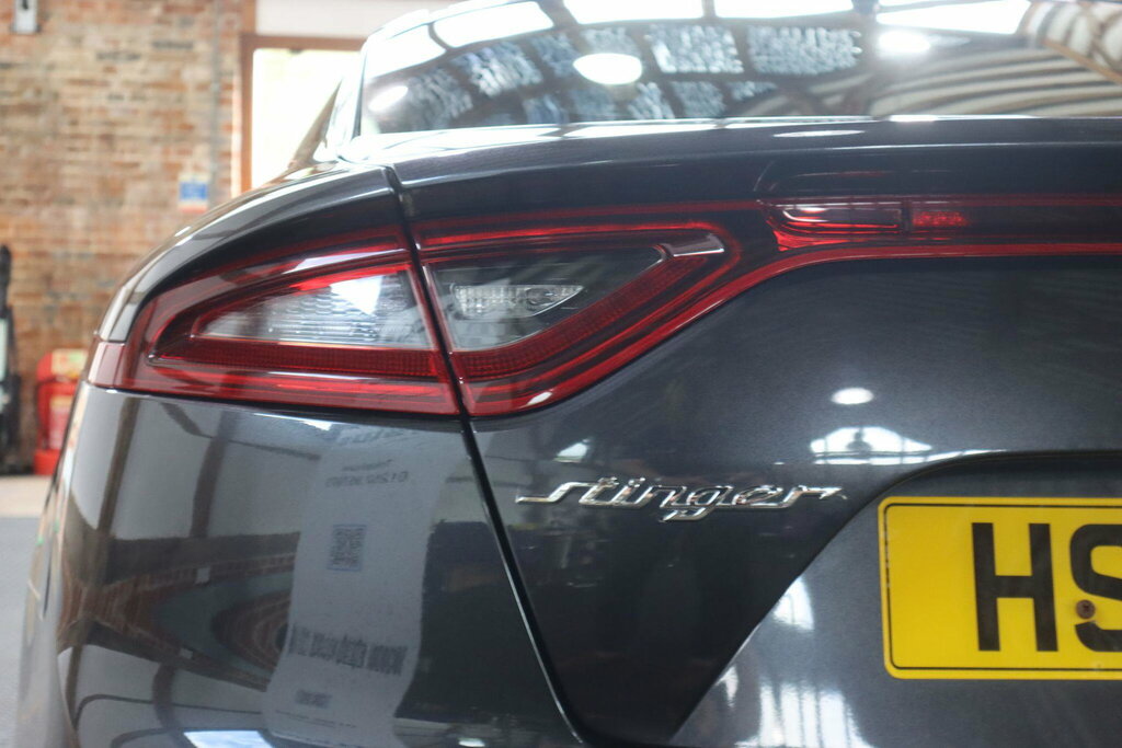 Kia Stinger 3.3 T-gdi Gt S Red #67