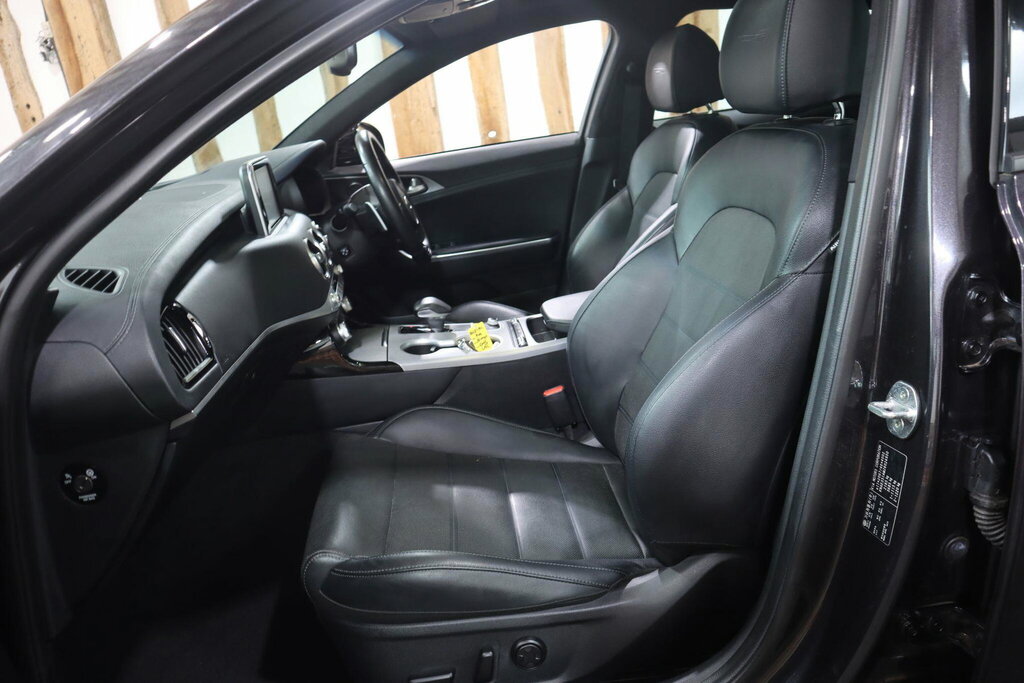 Kia Stinger 3.3 T-gdi Gt S Red #38