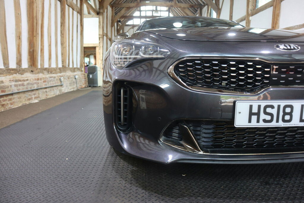 Kia Stinger 3.3 T-gdi Gt S Red #61
