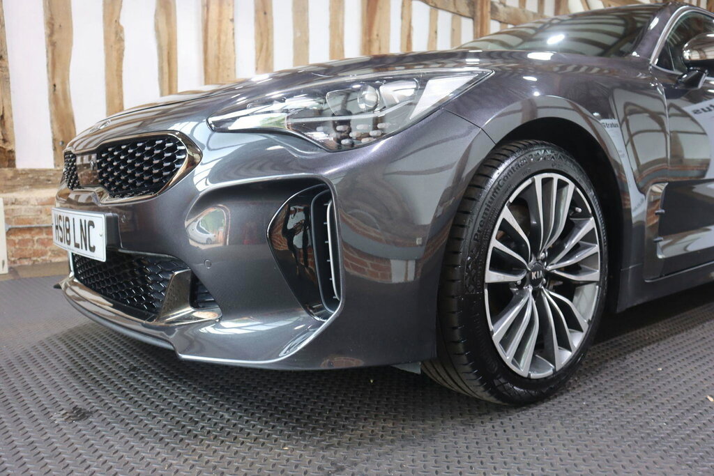 Kia Stinger 3.3 T-gdi Gt S Red #74