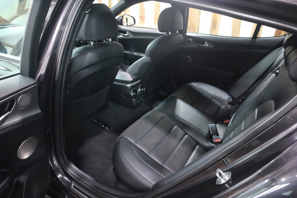 Kia Stinger 3.3 T-gdi Gt S Red #42