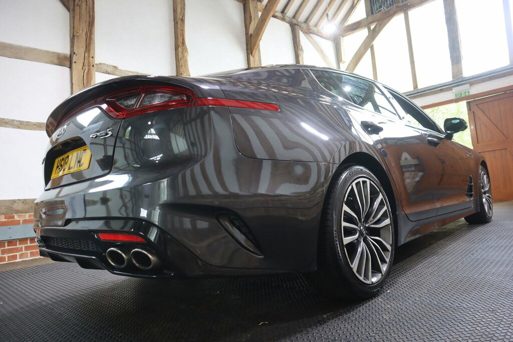 Kia Stinger 3.3 T-gdi Gt S Red #64