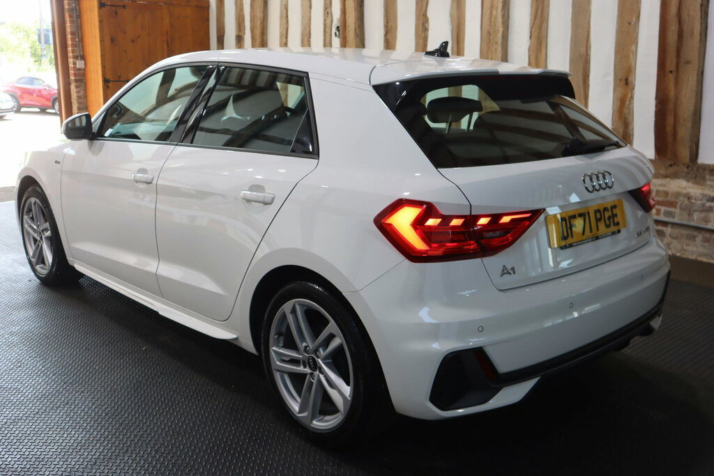 Audi A1 1.0 Tfsi 25 S Line Sportback Euro 6 S S DF71PGE White #4