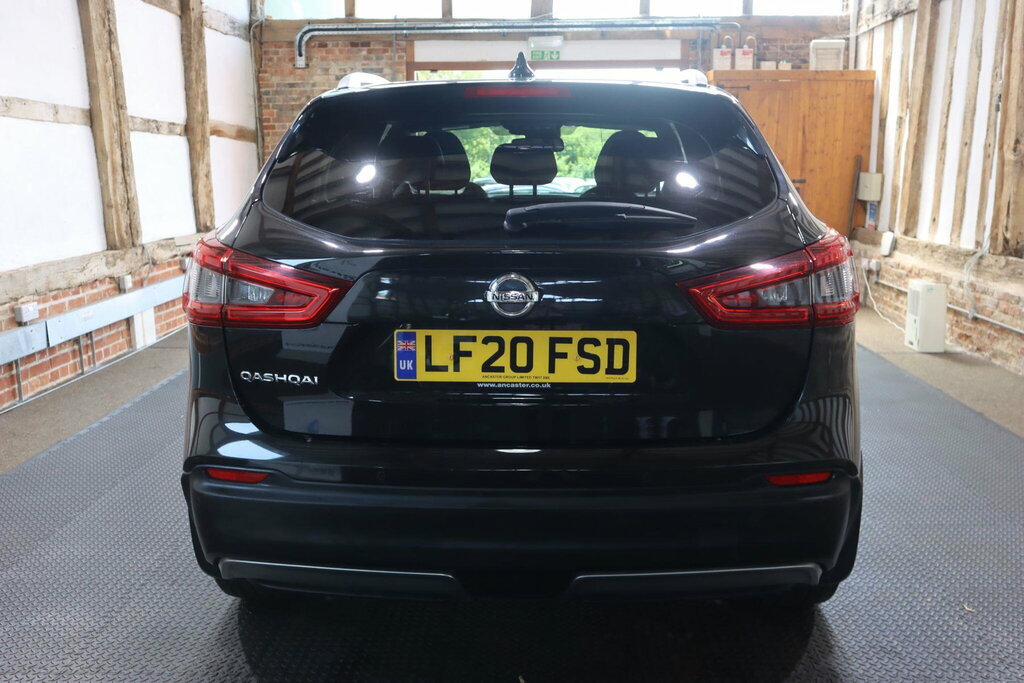 Nissan Qashqai 1.3 Dig-t Tekna Euro 6 S S Black #5