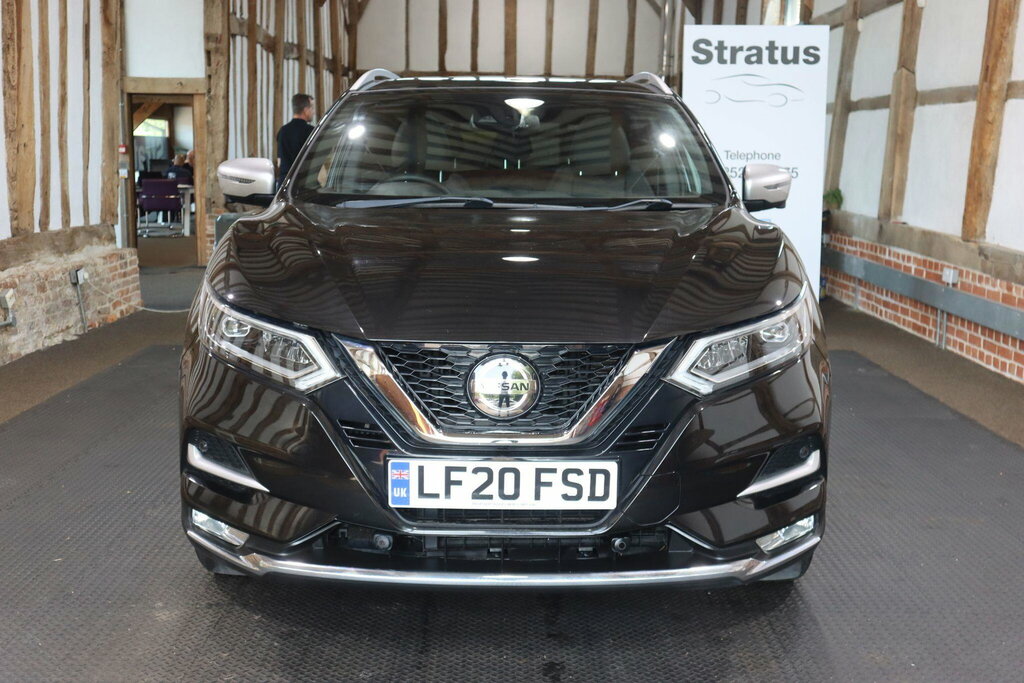 Nissan Qashqai 1.3 Dig-t Tekna Euro 6 S S Black #2