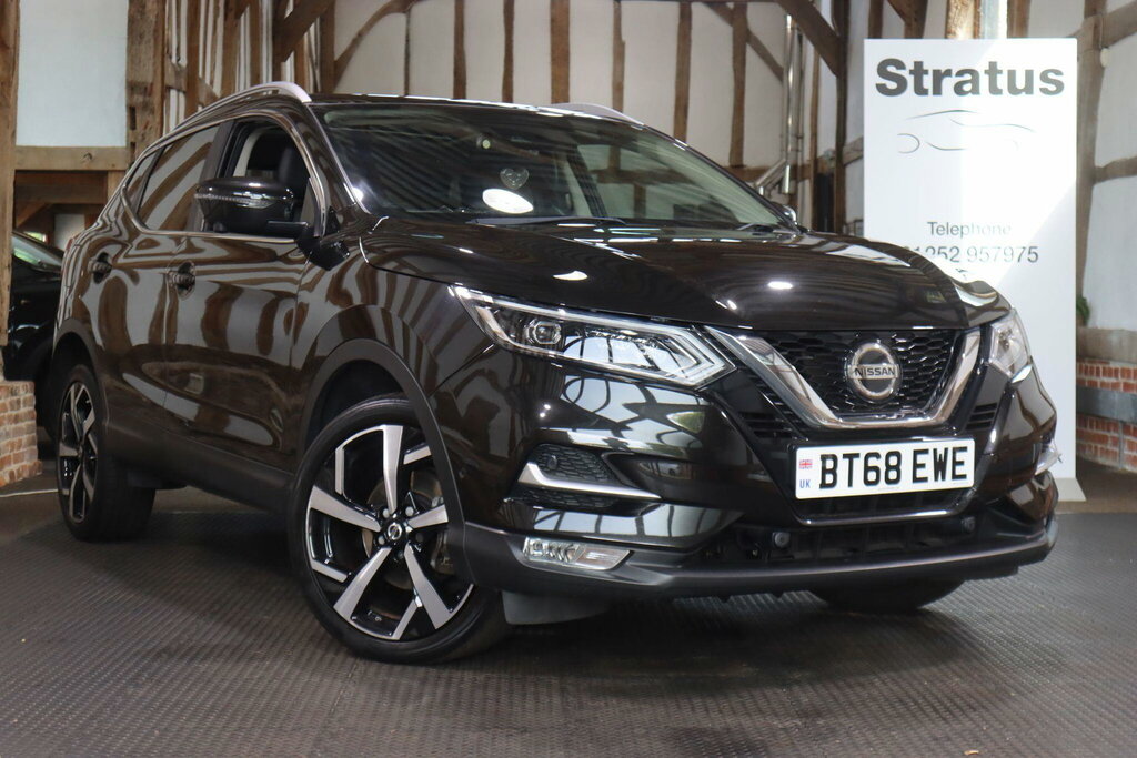 Nissan Qashqai 1.3 Dig-t Tekna Euro 6 S S Black