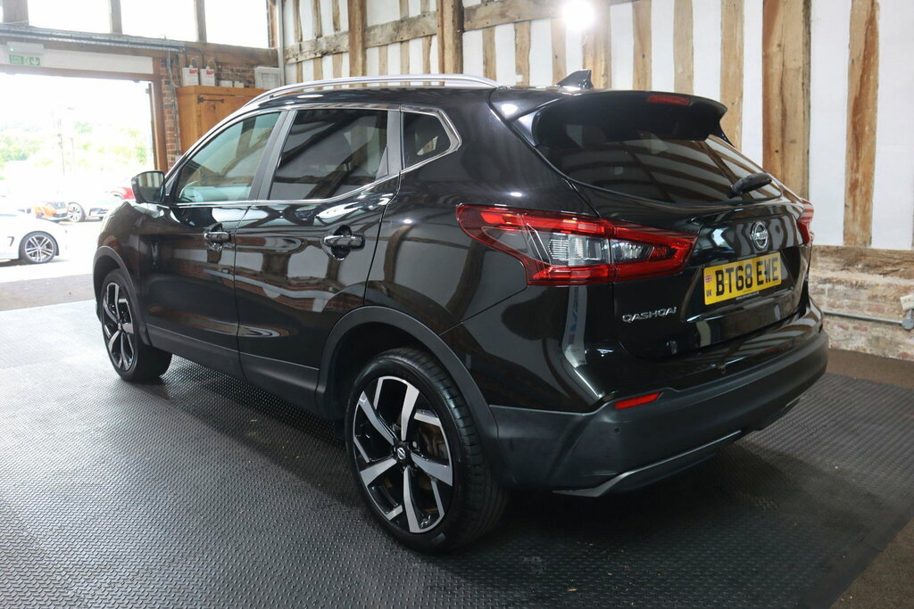 Nissan Qashqai 1.3 Dig-t Tekna Euro 6 S S Black #4
