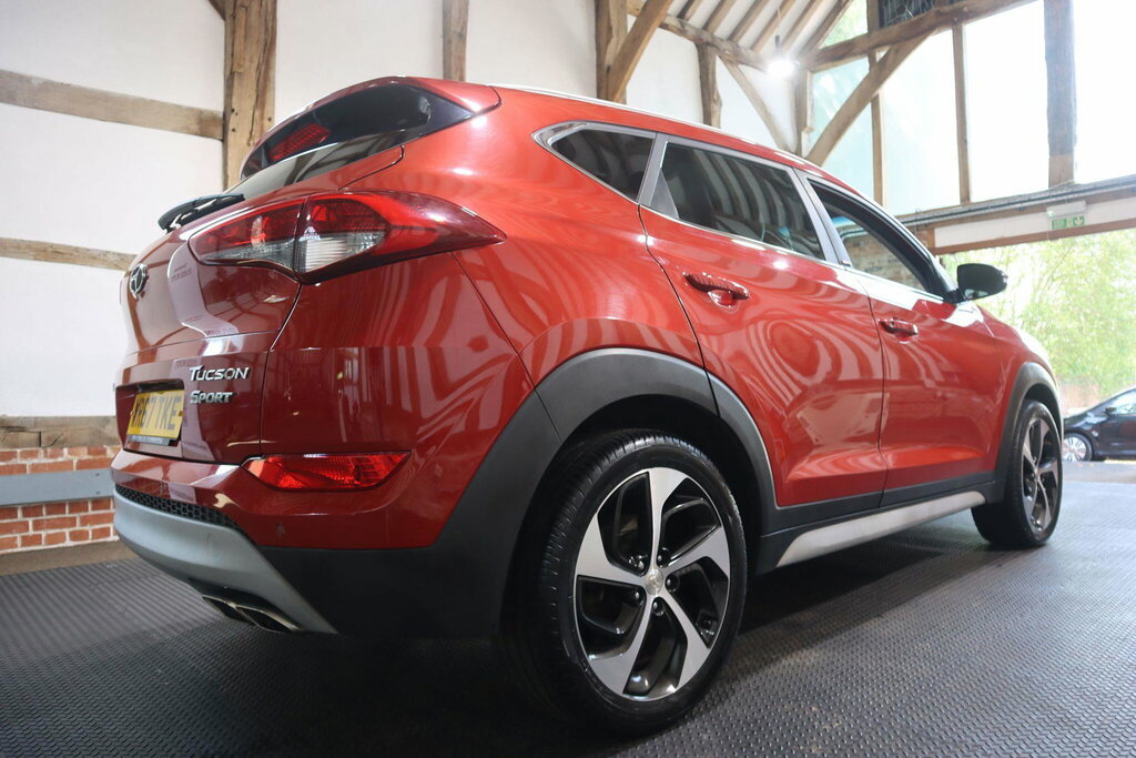 Hyundai Tucson  Beige #56