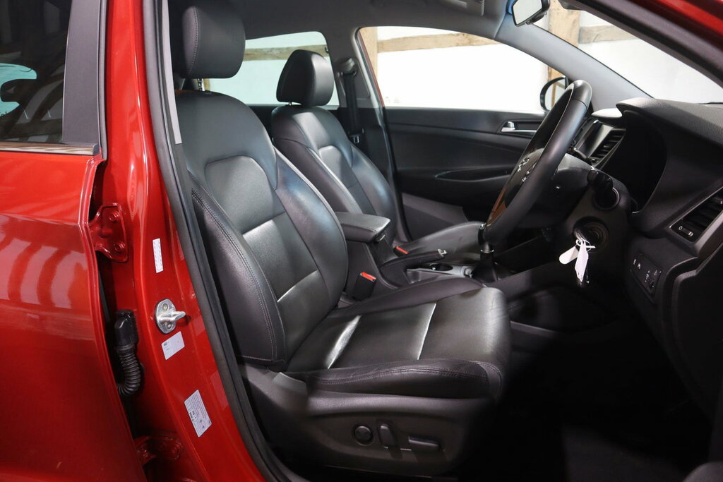 Hyundai Tucson  Beige #11