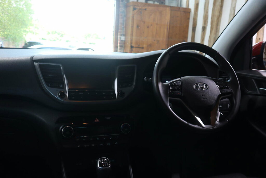 Hyundai Tucson  Beige #44