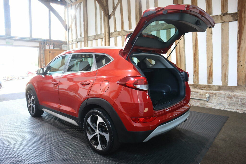 Hyundai Tucson  Beige #48