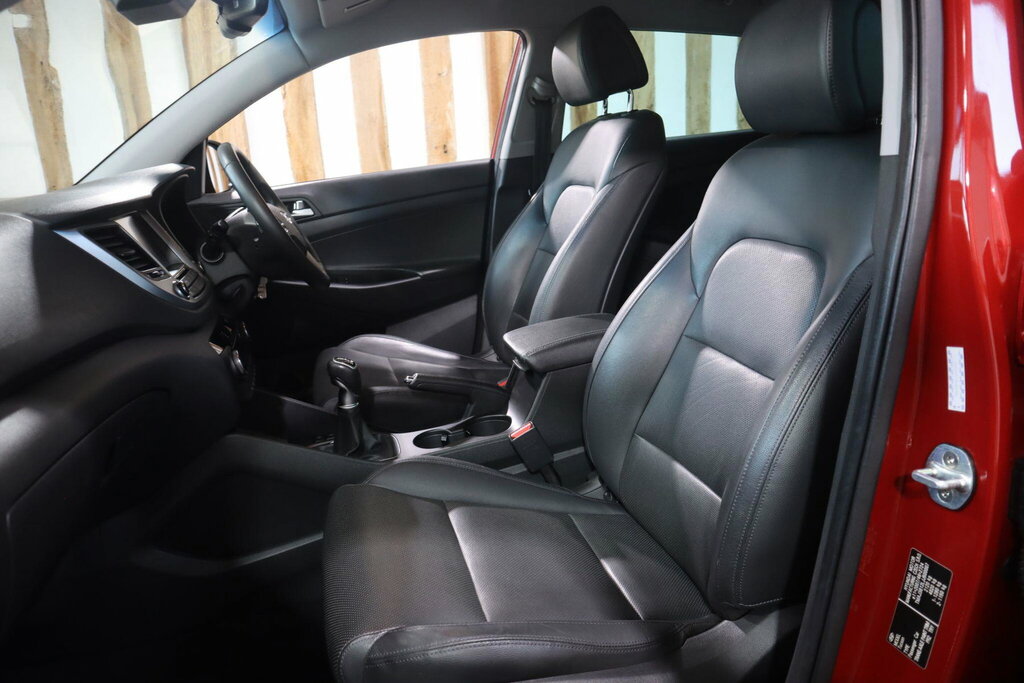 Hyundai Tucson  Beige #34