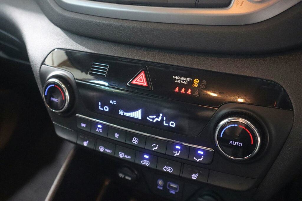 Hyundai Tucson  Beige #20
