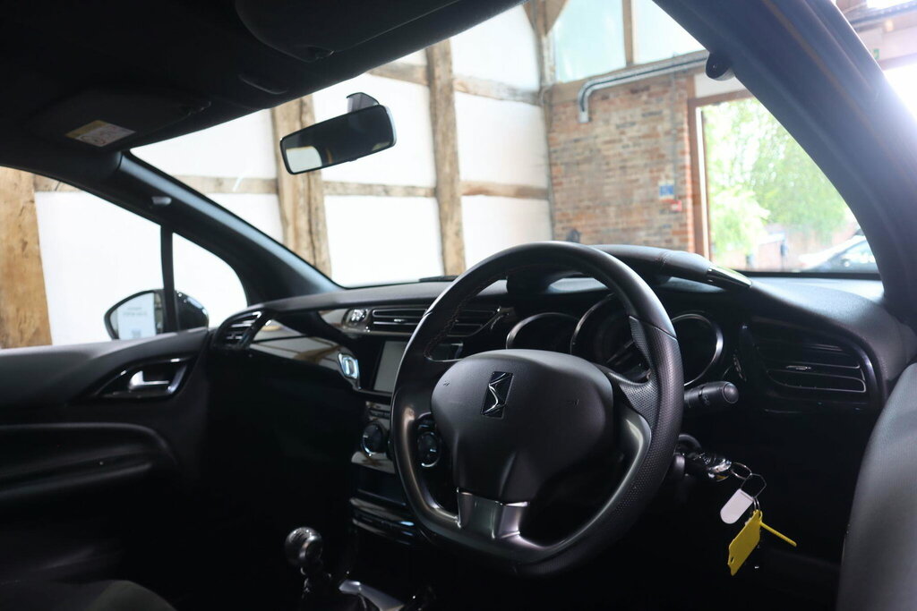 DS DS 3 1.6 Bluehdi Prestige Ss 118 Bhp Silver #70