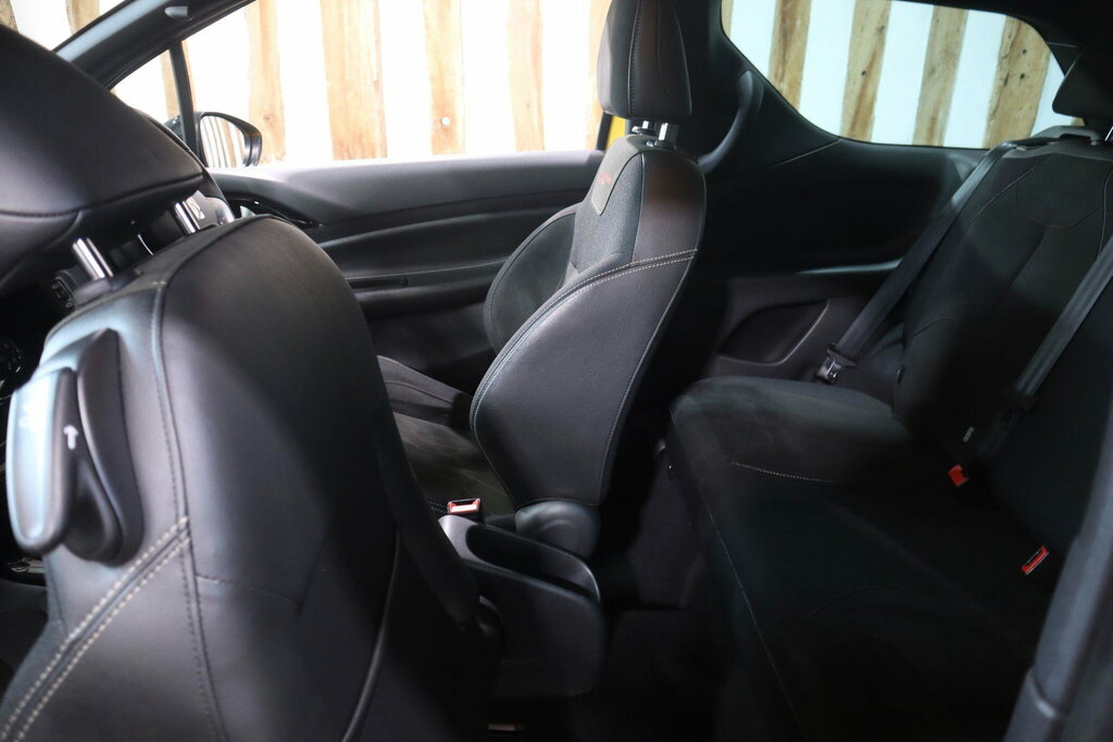 DS DS 3 1.6 Bluehdi Prestige Ss 118 Bhp Silver #40