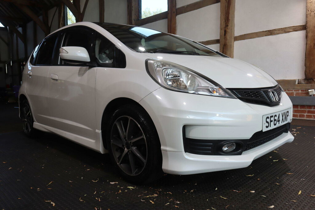 Honda Jazz 1.4 I Vtec Es Plus Hatchback White #43
