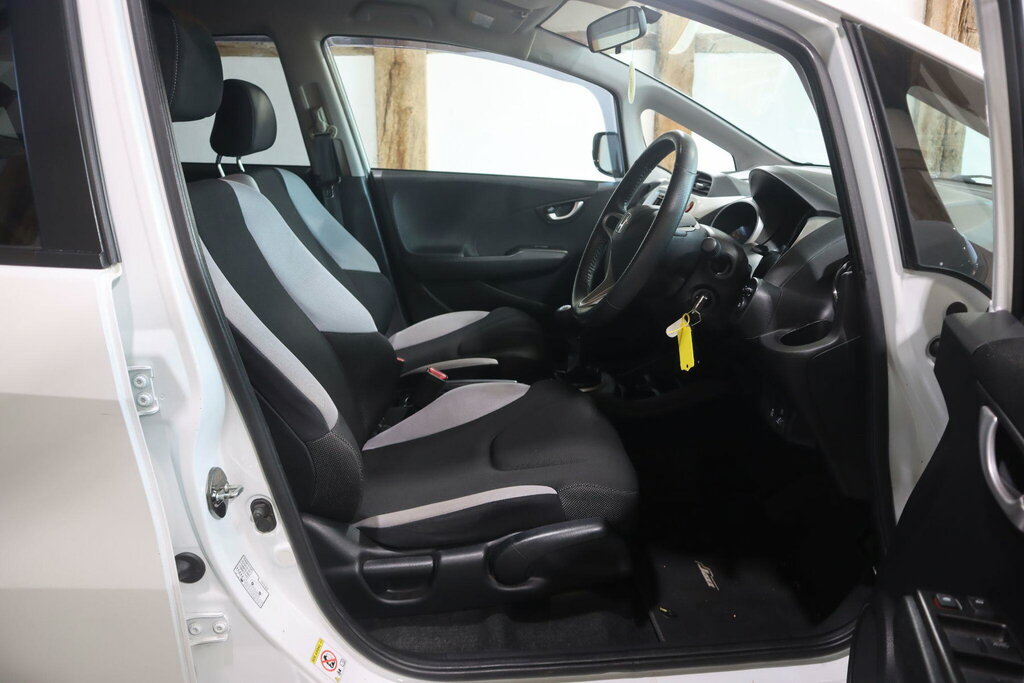 Honda Jazz 1.4 I Vtec Es Plus Hatchback White #9