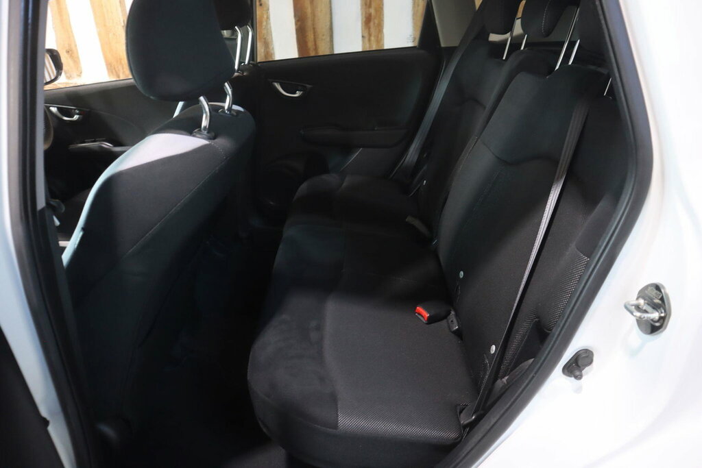 Honda Jazz 1.4 I Vtec Es Plus Hatchback White #33