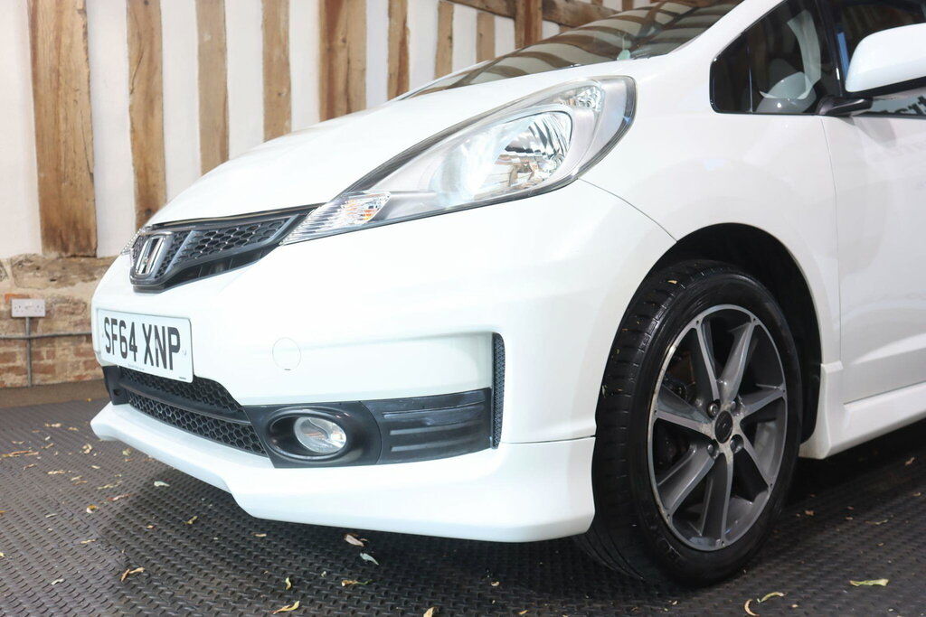 Honda Jazz 1.4 I Vtec Es Plus Hatchback White #61