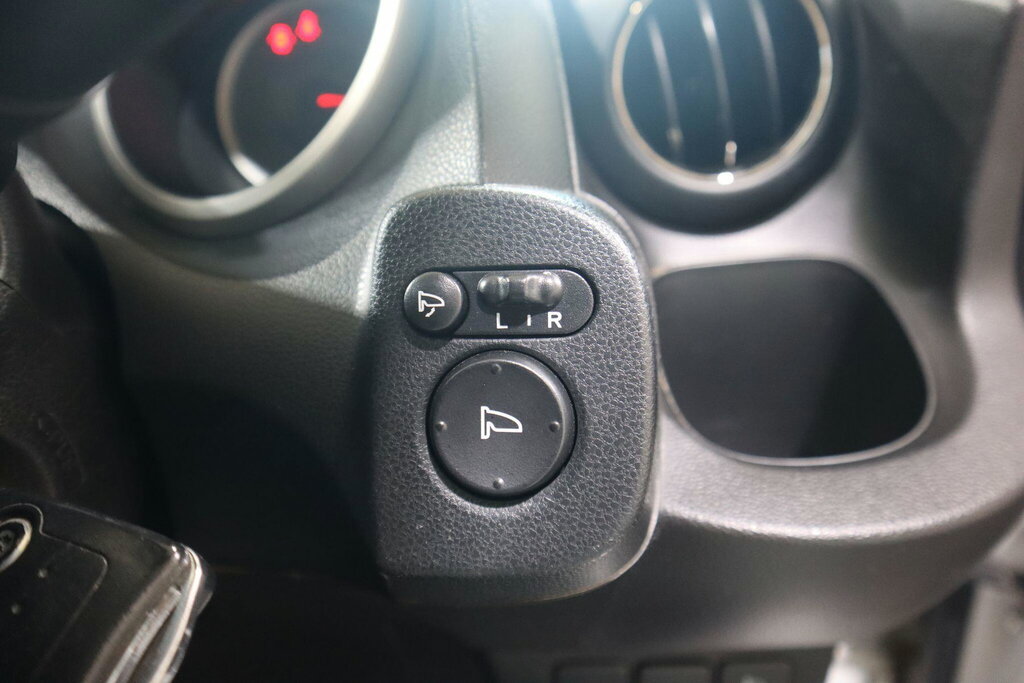 Honda Jazz 1.4 I Vtec Es Plus Hatchback White #23