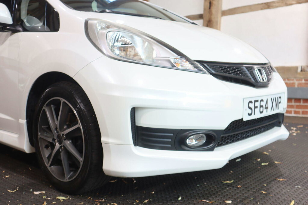 Honda Jazz 1.4 I Vtec Es Plus Hatchback White #45
