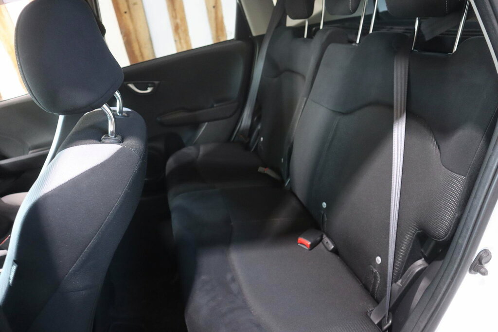 Honda Jazz 1.4 I Vtec Es Plus Hatchback White #34
