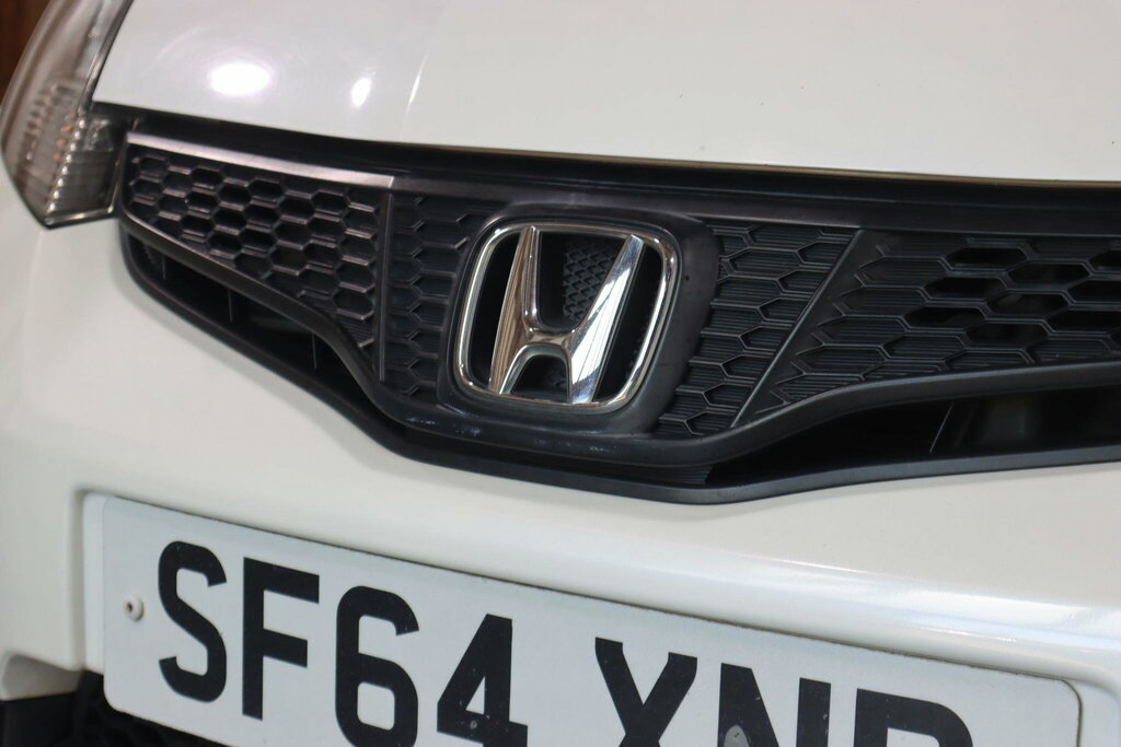 Honda Jazz 1.4 I Vtec Es Plus Hatchback White #65