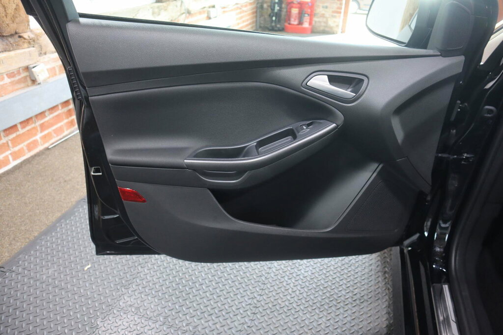Ford Focus St-3 2.0 With Heated, Leather Recaro Seats Blue #37
