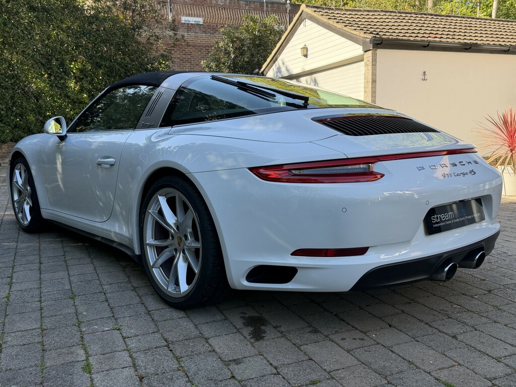 Porsche 911 3.0 T 991 4S White #6