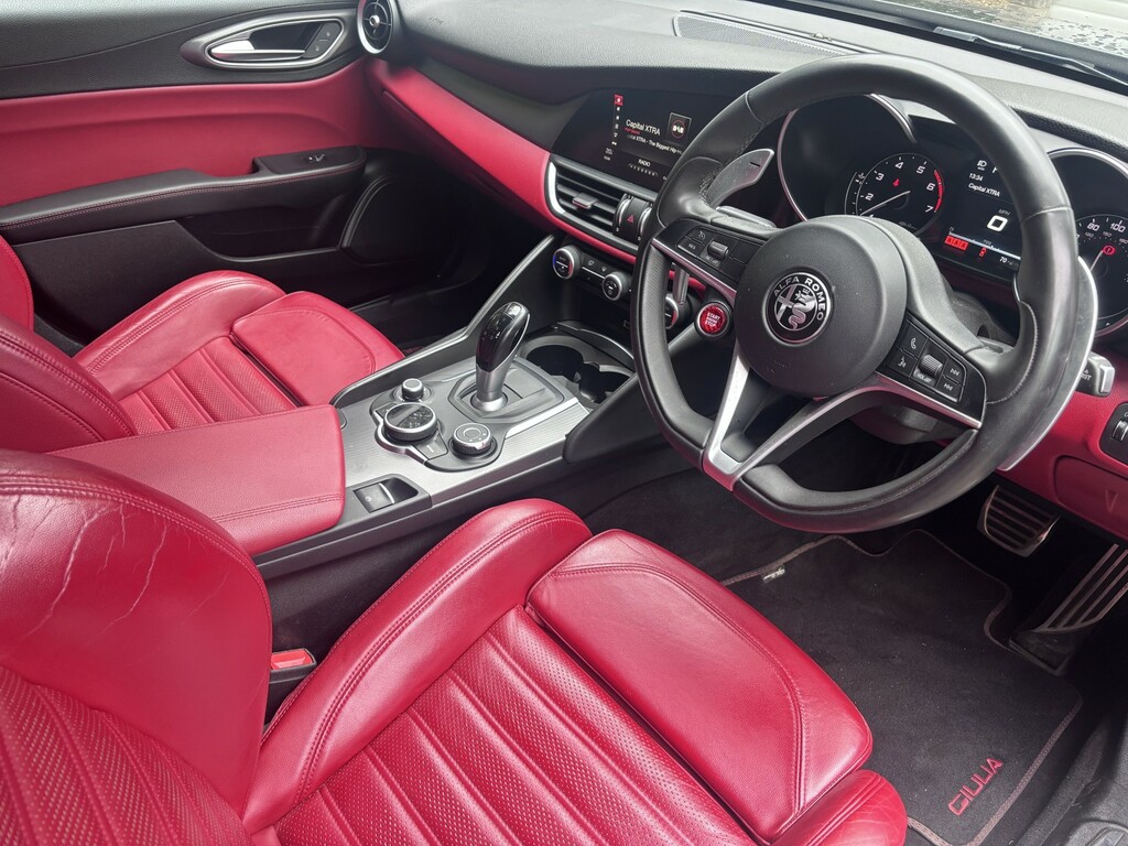 Alfa Romeo Giulia 2.0 Giulia E6b 2.0 Turbo 280Hp Veloce Black #2