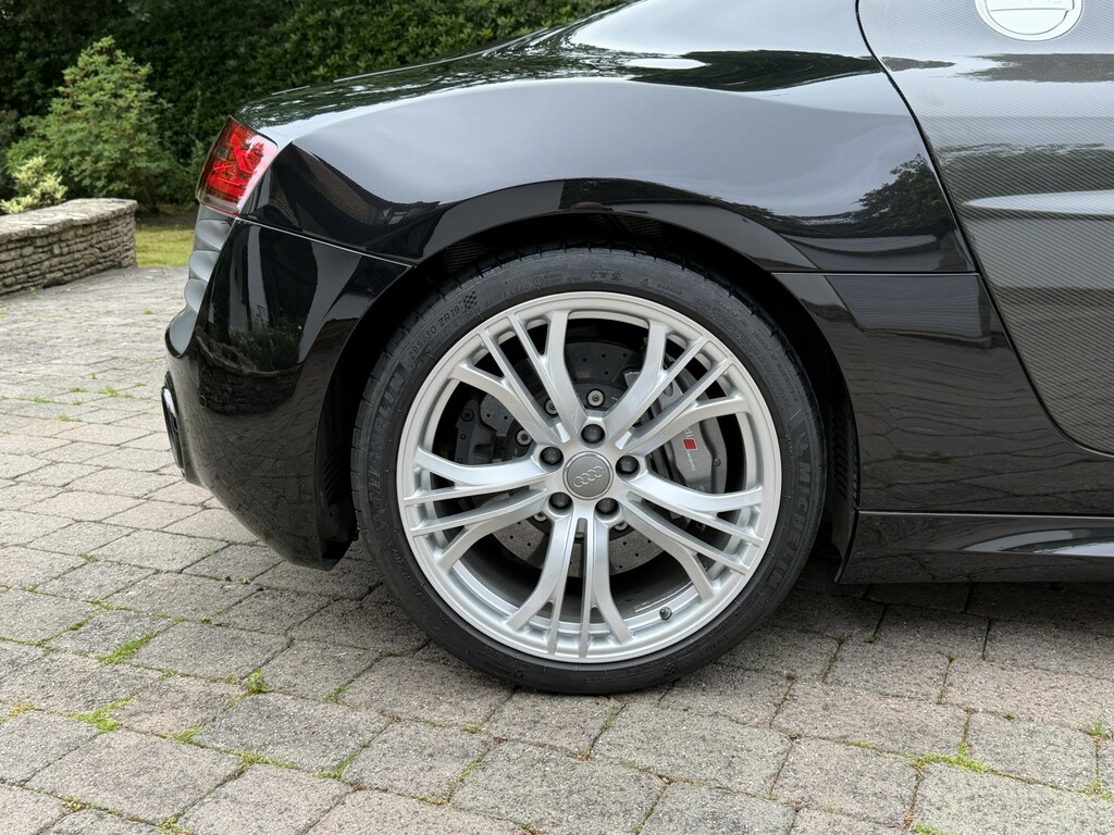 Audi R8 4.2 Fsi V8 Quattro S Tronic Black #9