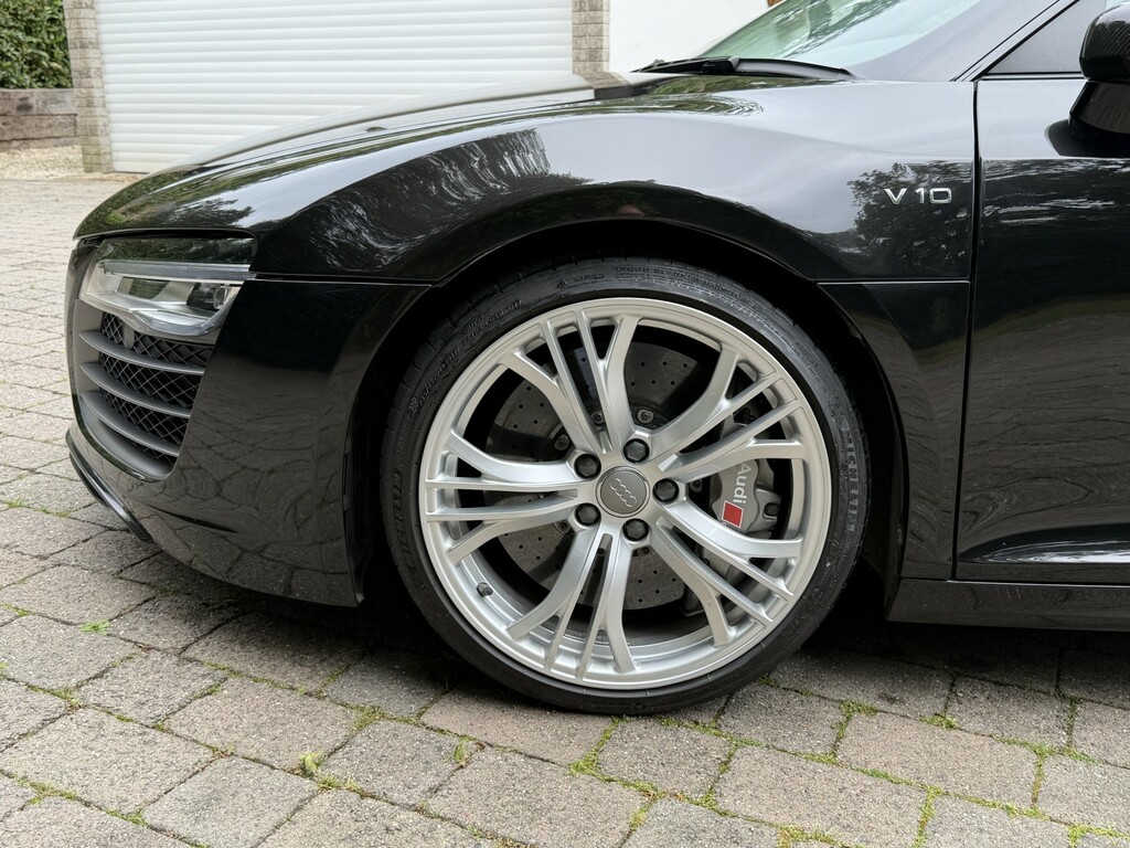 Audi R8 4.2 Fsi V8 Quattro S Tronic Black #11