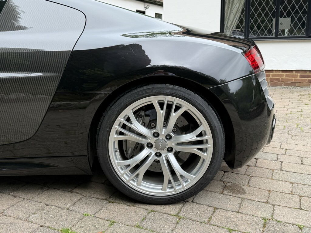 Audi R8 4.2 Fsi V8 Quattro S Tronic Black #10