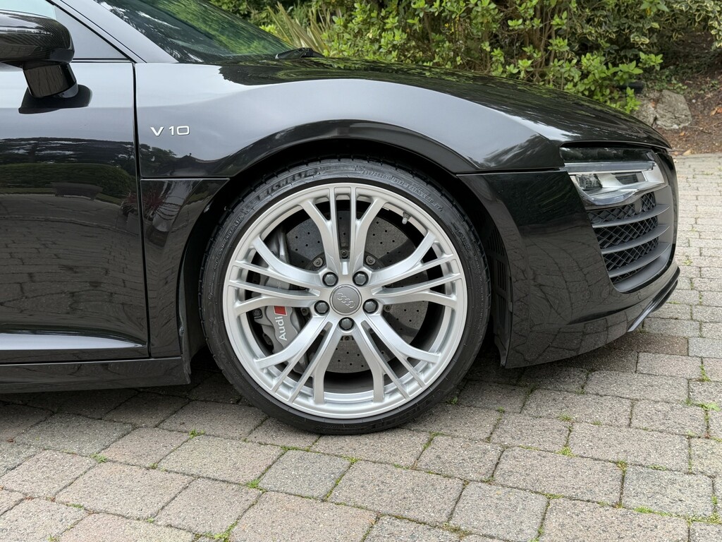 Audi R8 4.2 Fsi V8 Quattro S Tronic Black #36