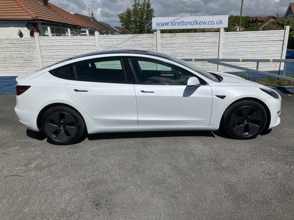 Tesla Model 3 Saloon Dual Motor Long Range 202171 White