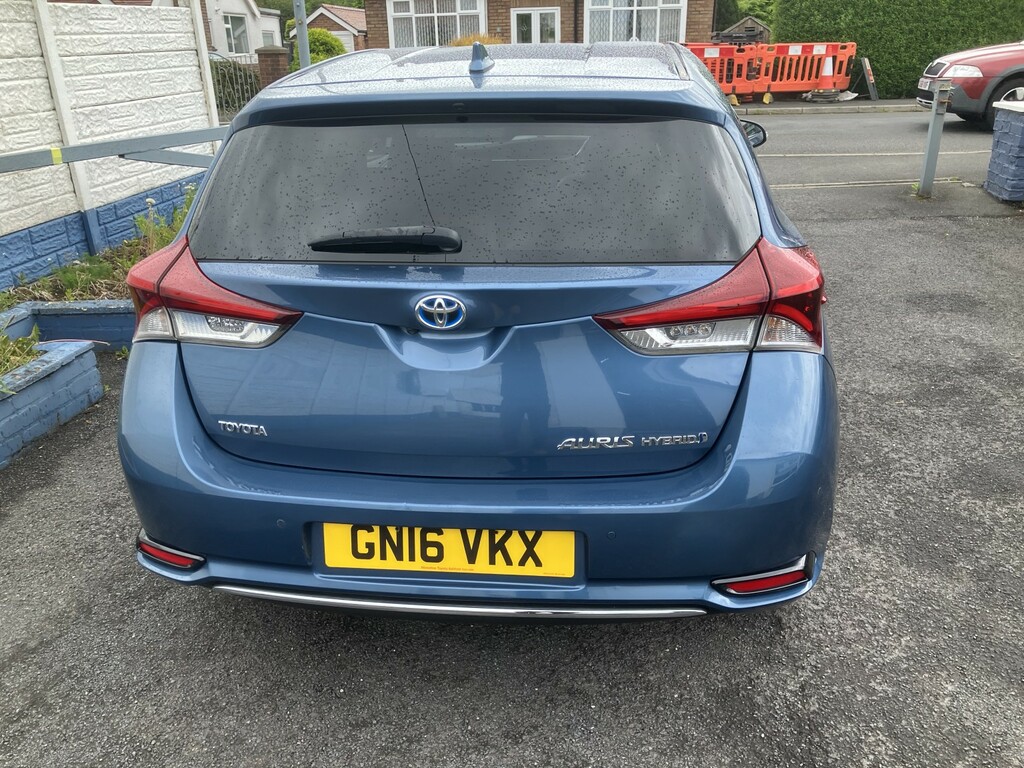 Toyota Auris Hatchback 1.8 Vvt-h Excel 201616 GN16VKX Blue #3