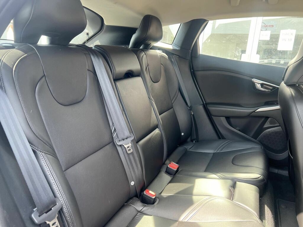 Volvo V40 2.0 D3 Inscription Euro 6 Ss Silver #8