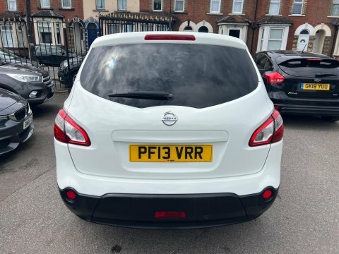 Nissan Qashqai+2 1.6 Acenta 2Wd White #4