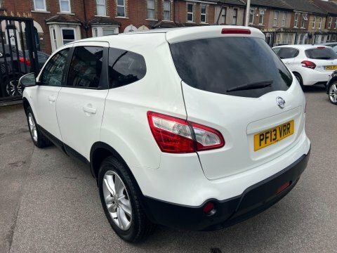 Nissan Qashqai+2 1.6 Acenta 2Wd White #3