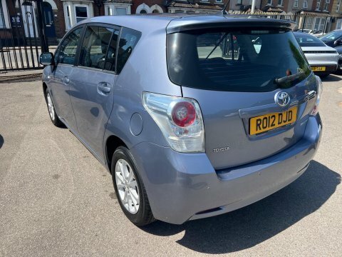 Toyota Verso 1.8 V-matic Tr Blue #3