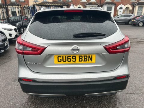 Nissan Qashqai 1.3 Dig-t N-connecta GU69BBN Silver #4