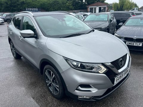 Nissan Qashqai 1.3 Dig-t N-connecta Silver