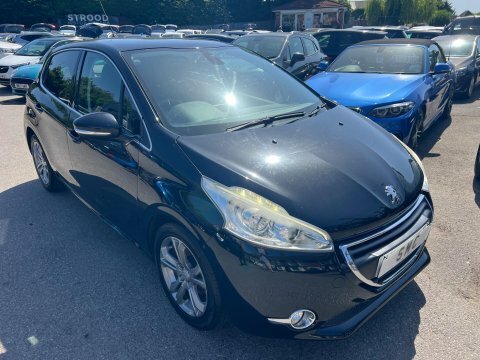 Peugeot 208 1.2 Vti Puretech Black